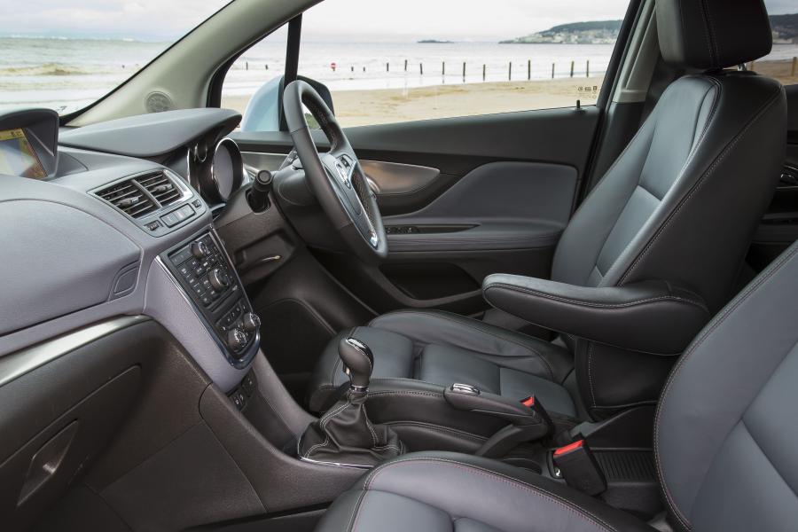  Vauxhall Mokka 2012 года  (фото 52 из 365)